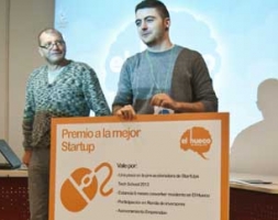 Hoy en Tu Hueco Adrián Barrio con Mio/Tuyo