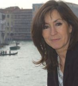 Rosa Martínez: ‘Cómo una chica de Soria llega a ser la primera mujer directora de la Bienal Internacional de Arte de Venecia en 110 años de historia’