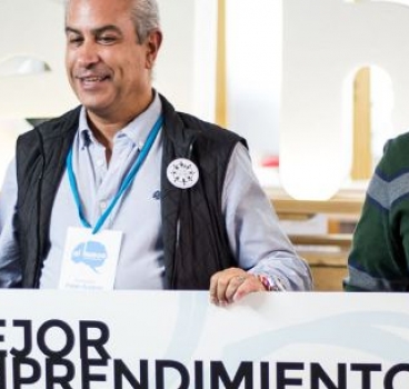 Cooperativa Entrevecinos, Reciclaje de Plástico y Apadrina un Olivo ganan los premios de El Hueco Starter