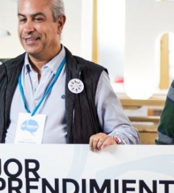 Cooperativa Entrevecinos, Reciclaje de Plástico y Apadrina un Olivo ganan los premios de El Hueco Starter