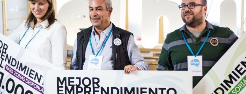 Cooperativa Entrevecinos, Reciclaje de Plástico y Apadrina un Olivo ganan los premios de El Hueco Starter