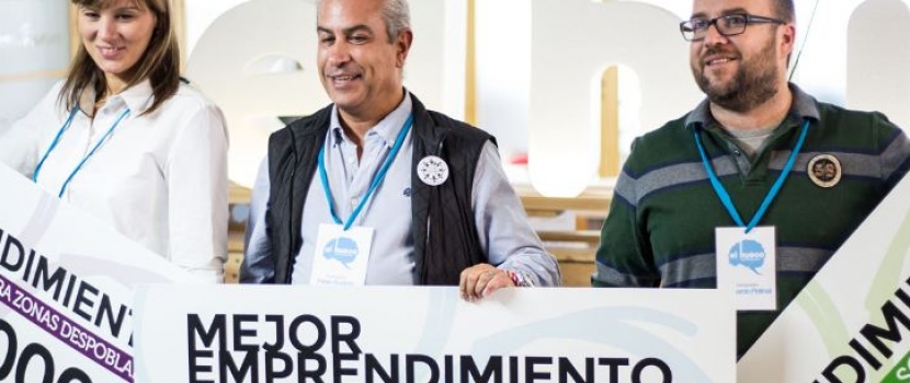 Cooperativa Entrevecinos, Reciclaje de Plástico y Apadrina un Olivo ganan los premios de El Hueco Starter