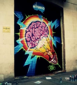 Un graffiti para decorar El Hueco
