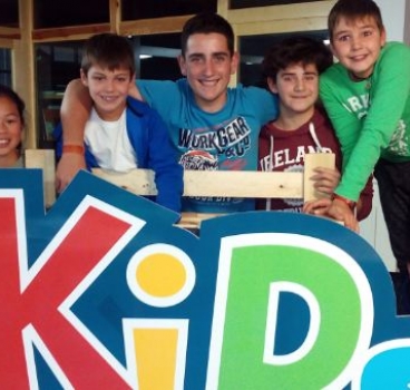 La primera promoción de El Hueco Kids se ‘gradúa’ esta tarde y presenta sus cuatro proyectos